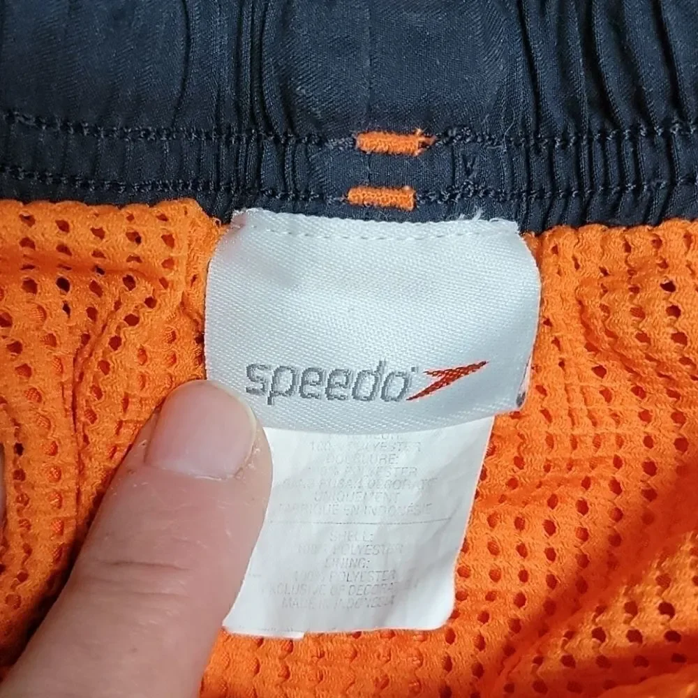 Speedo 15 elastic